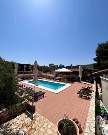 Vikendica House Sofia - & Tavern Bain, Free Transport, Pool, Island Of Zut - Kornati Pristanisce