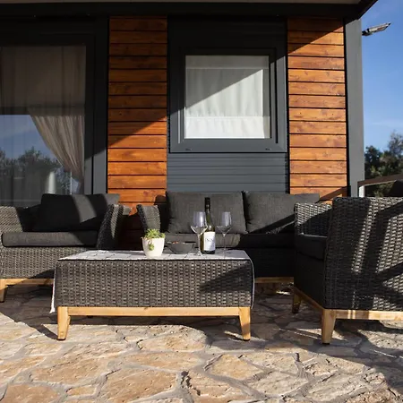 House Sofia - & Tavern Bain, Free Transport, Pool, Island Of Zut - Kornati Pristanisce