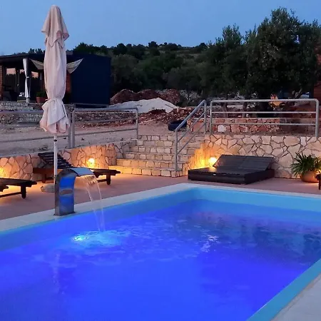 Vikendica House Sofia - & Tavern Bain, Free Transport, Pool, Island Of Zut - Kornati Pristanisce
