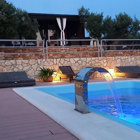 Vikendica House Sofia - & Tavern Bain, Free Transport, Pool, Island Of Zut - Kornati Pristanisce