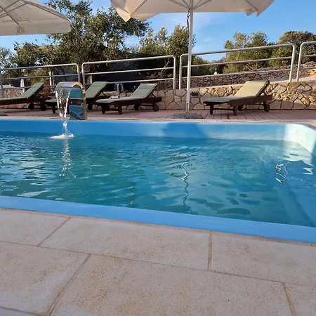 House Sofia - & Tavern Bain, Free Transport, Pool, Island Of Zut - Kornati Ferienhaus *