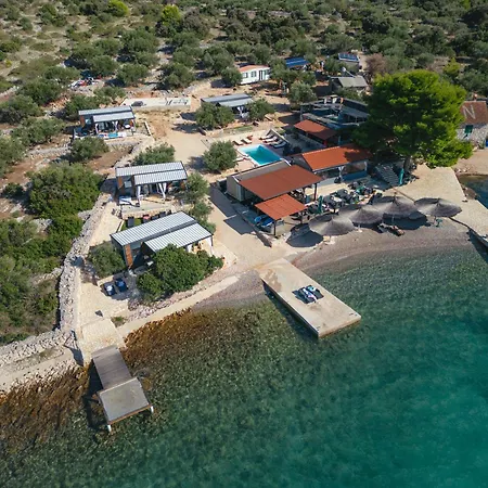 Vikendica House Sofia - & Tavern Bain, Free Transport, Pool, Island Of Zut - Kornati Pristanisce