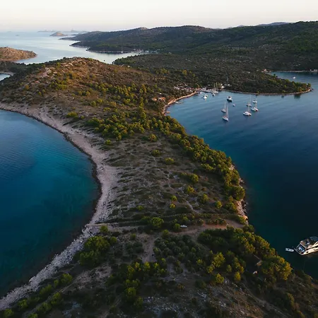 House Sofia - & Tavern Bain, Free Transport, Pool, Island Of Zut - Kornati *