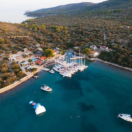 House Sofia - & Tavern Bain, Free Transport, Pool, Island Of Zut - Kornati Pristanisce